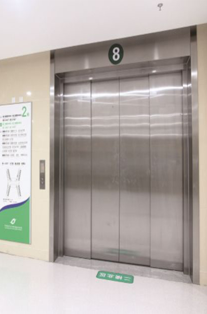 病床电梯